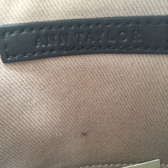 Ann Taylor Genuine Leather Purse - Picture 13 of 15